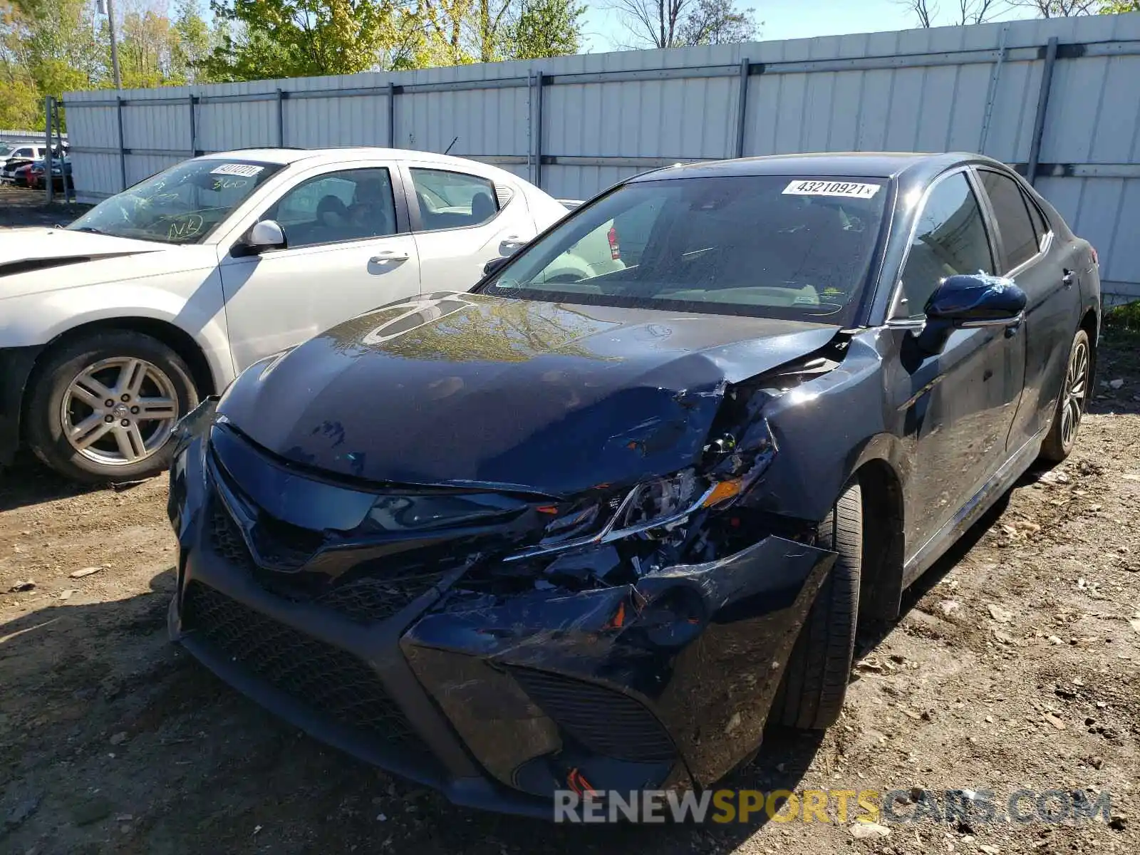 2 Photograph of a damaged car 4T1M11BK5LU011149 TOYOTA CAMRY 2020