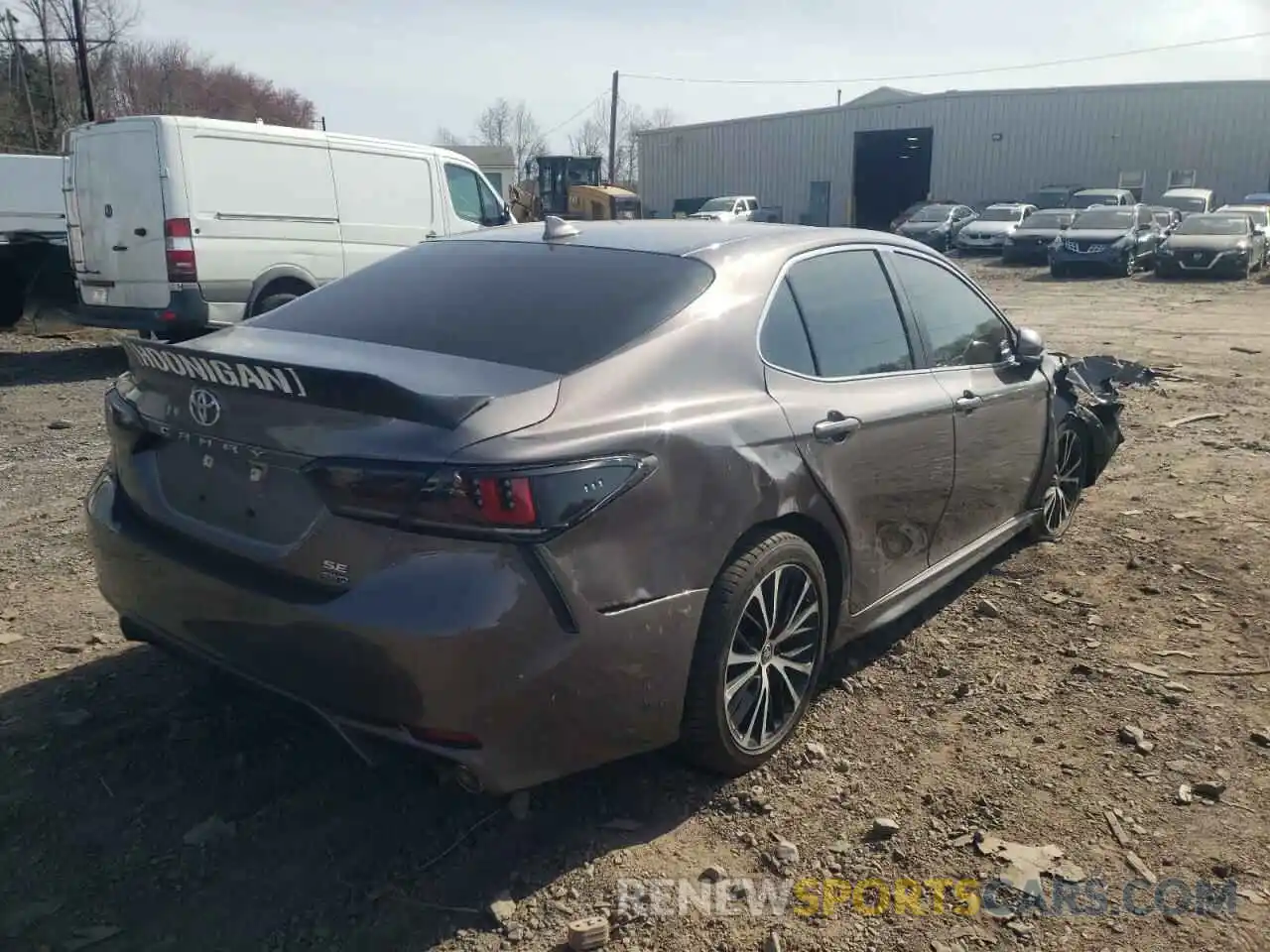 4 Photograph of a damaged car 4T1M11BK5LU014049 TOYOTA CAMRY 2020