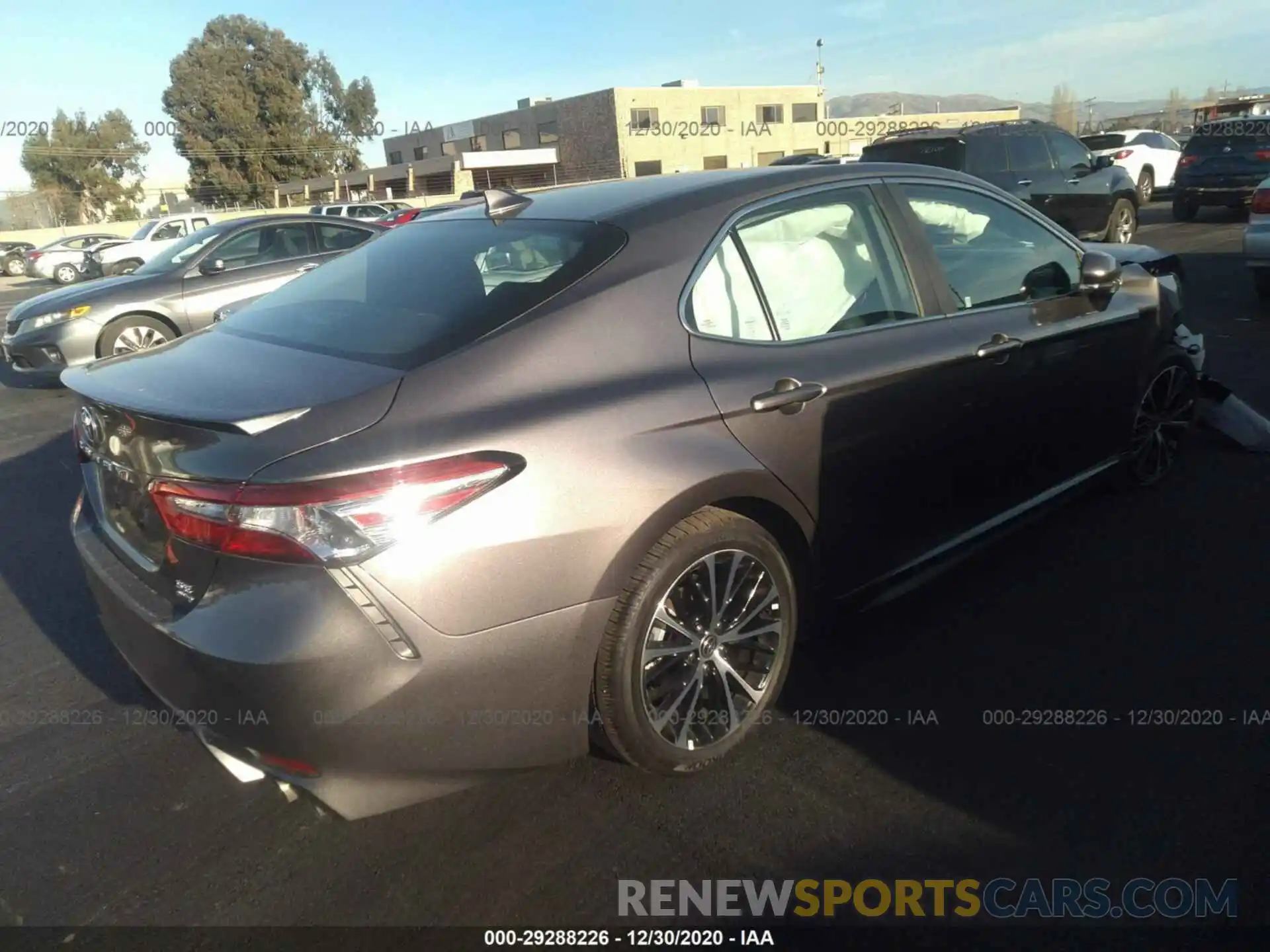 4 Photograph of a damaged car 4T1M11BK6LU013802 TOYOTA CAMRY 2020