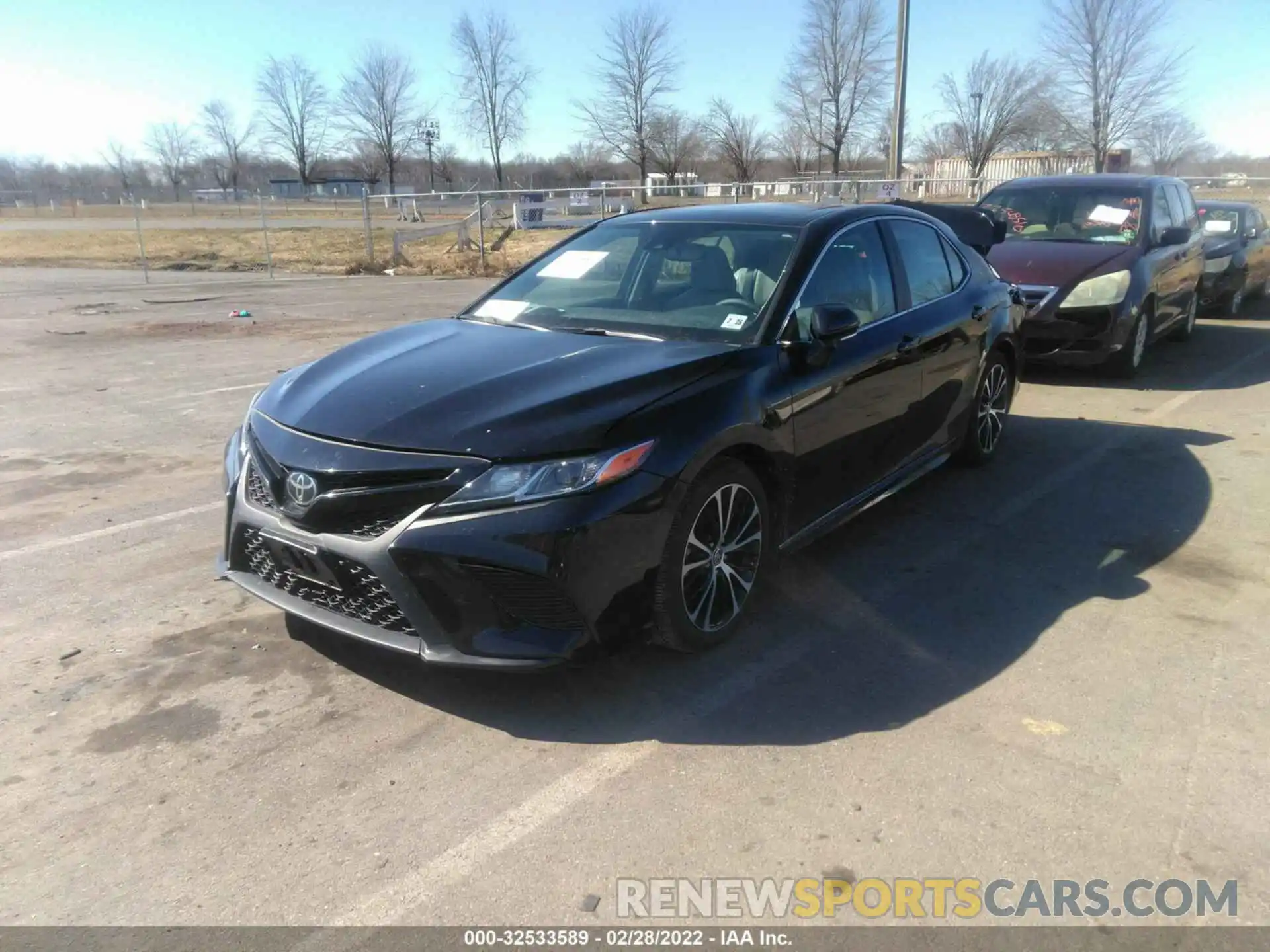 2 Photograph of a damaged car 4T1M11BK8LU008262 TOYOTA CAMRY 2020