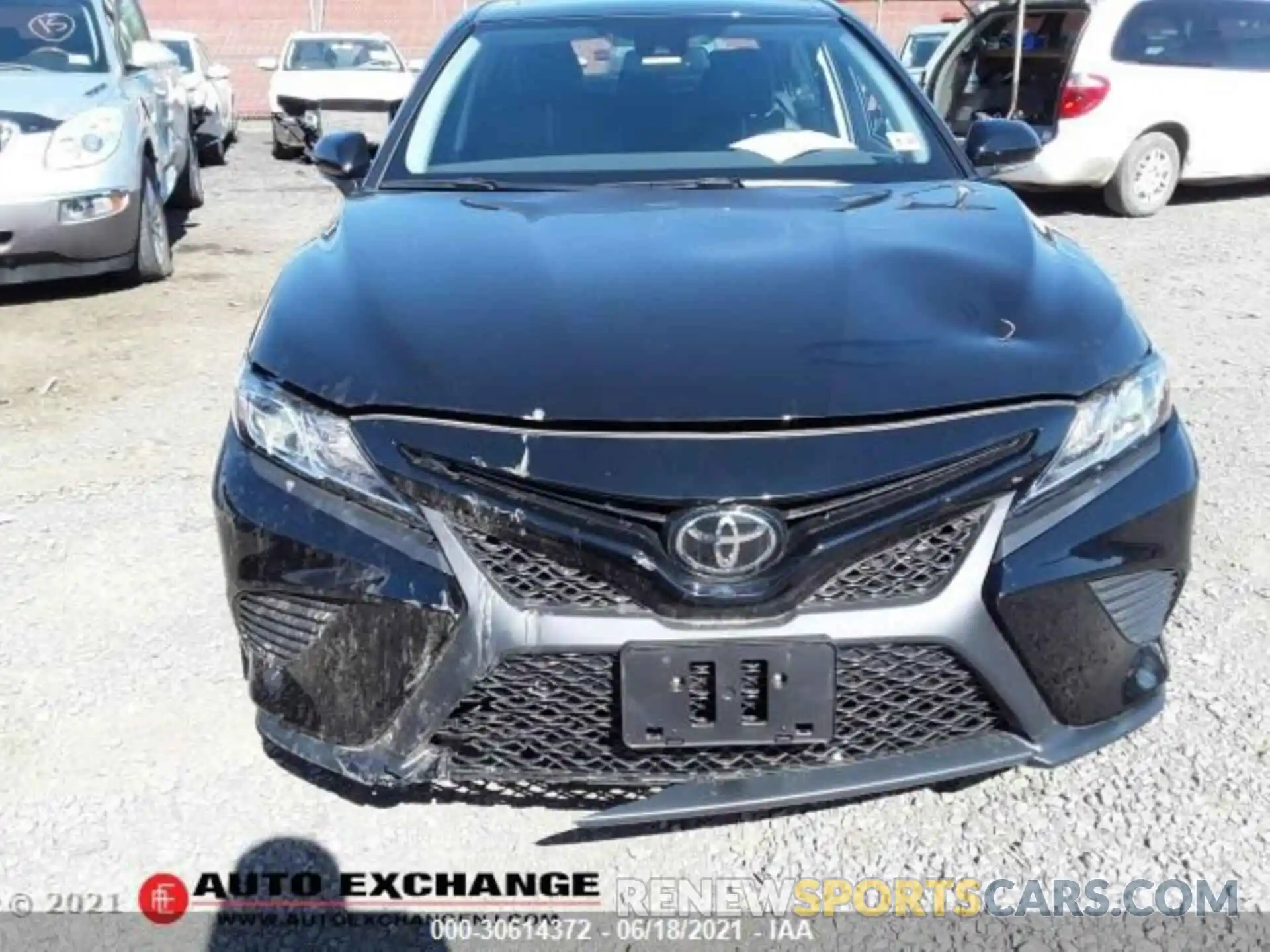 3 Photograph of a damaged car 4T1M11BK8LU014465 TOYOTA CAMRY 2020