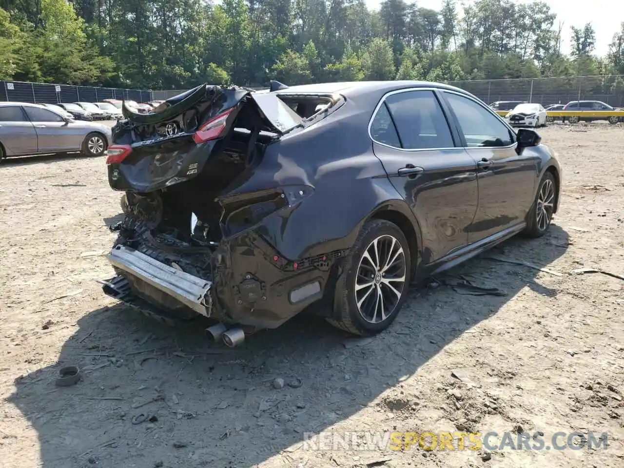 4 Photograph of a damaged car 4T1M11BK9LU012076 TOYOTA CAMRY 2020