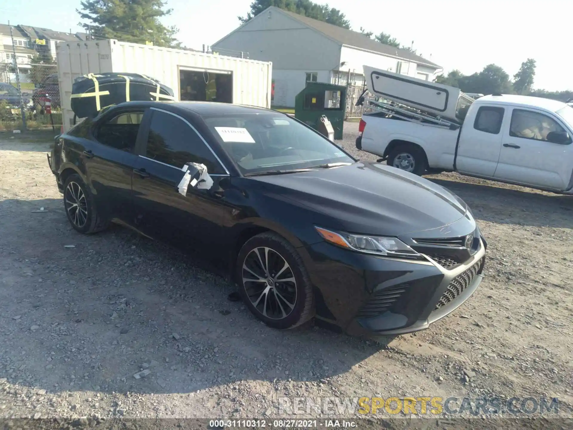 1 Photograph of a damaged car 4T1M11BKXLU008067 TOYOTA CAMRY 2020