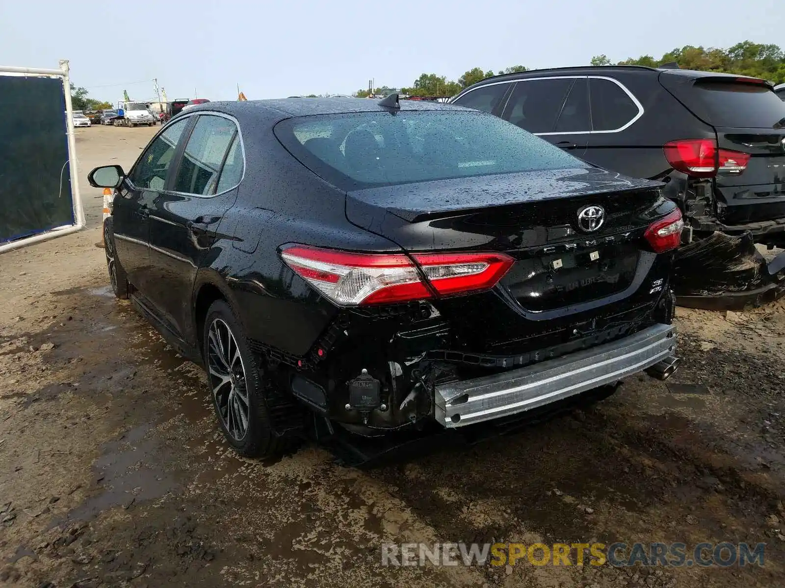 3 Photograph of a damaged car 4T1M11BKXLU008733 TOYOTA CAMRY 2020