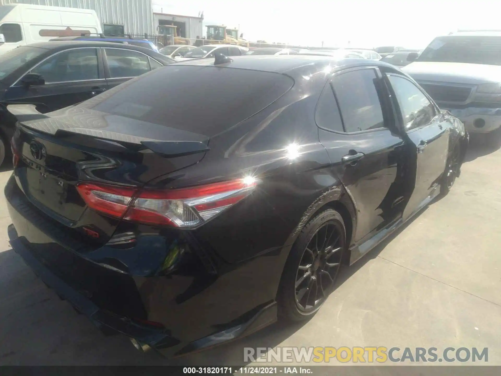 4 Photograph of a damaged car 4T1NZ1AK0LU034692 TOYOTA CAMRY 2020