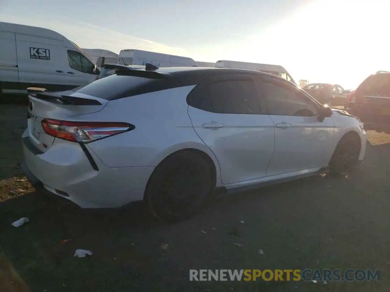 3 Photograph of a damaged car 4T1NZ1AK1LU037732 TOYOTA CAMRY 2020