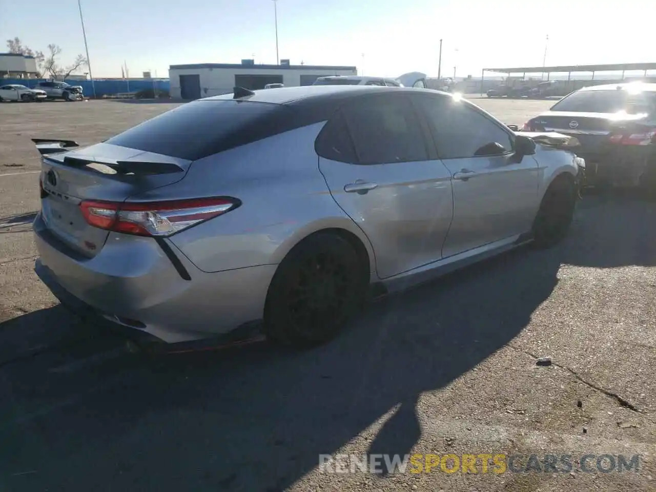 4 Photograph of a damaged car 4T1NZ1AK2LU036654 TOYOTA CAMRY 2020