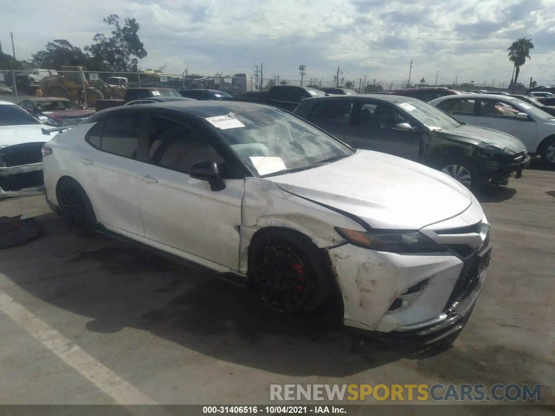 1 Photograph of a damaged car 4T1NZ1AK2LU039392 TOYOTA CAMRY 2020