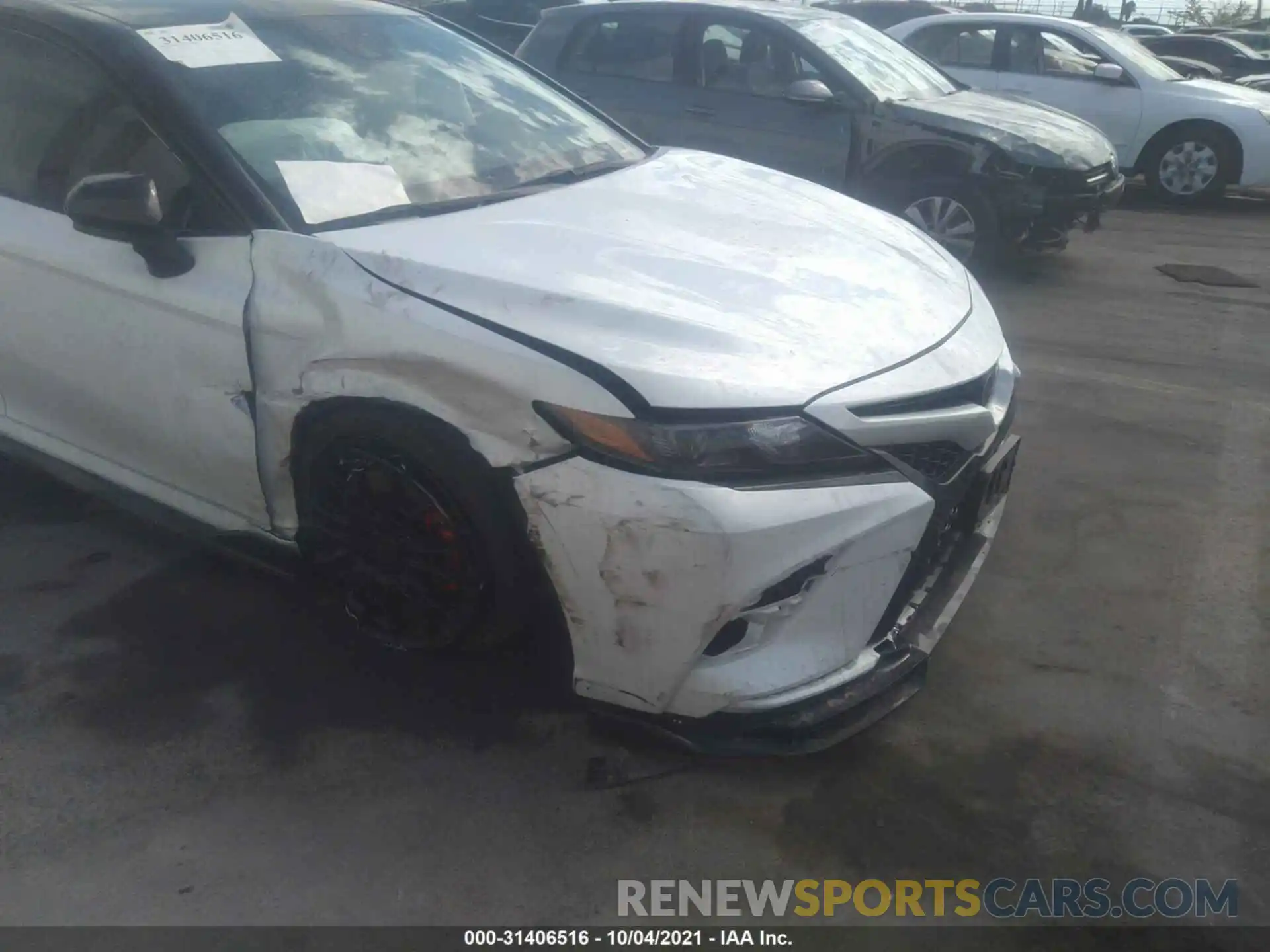 6 Photograph of a damaged car 4T1NZ1AK2LU039392 TOYOTA CAMRY 2020