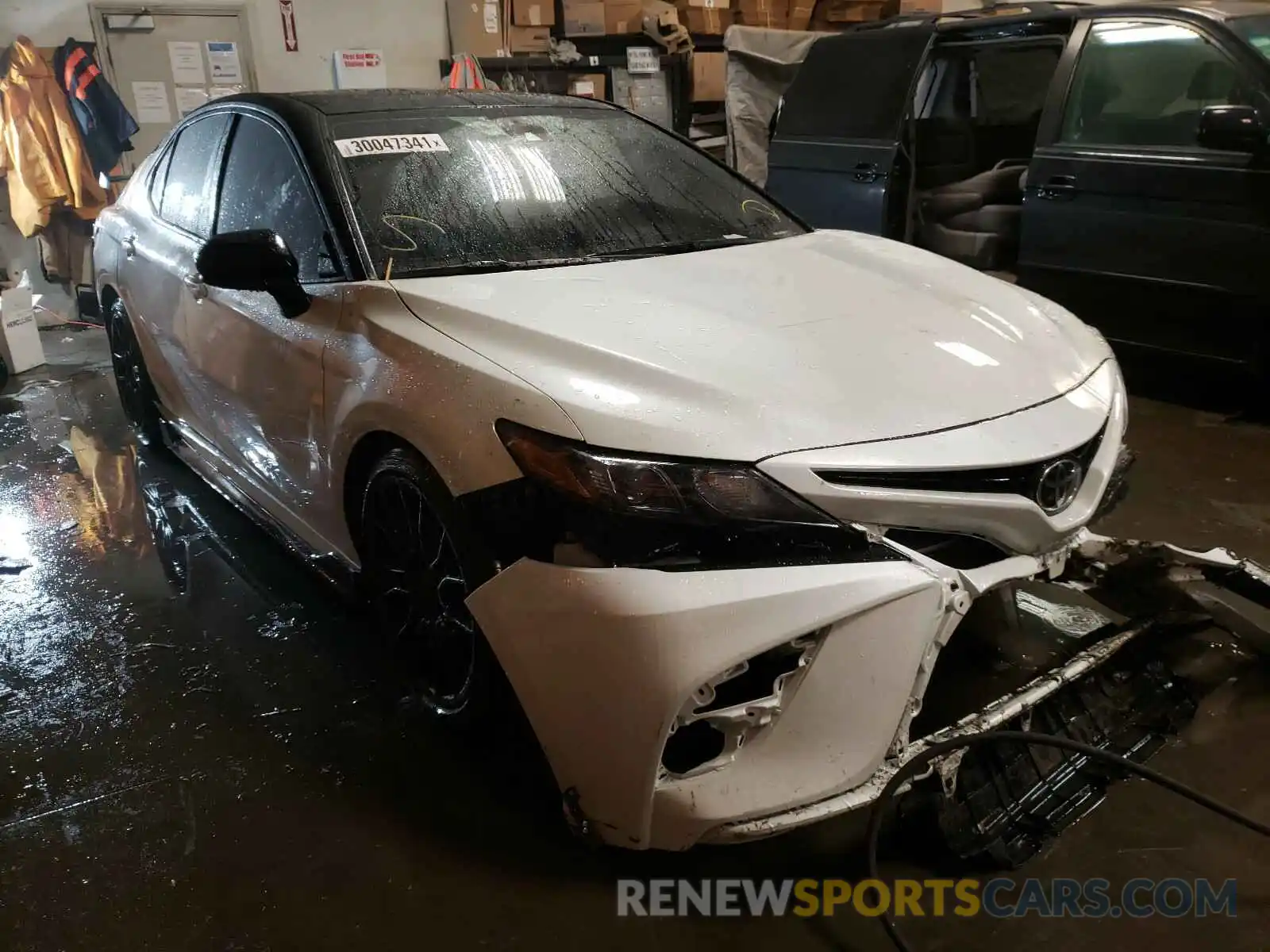 1 Photograph of a damaged car 4T1NZ1AK2LU042194 TOYOTA CAMRY 2020