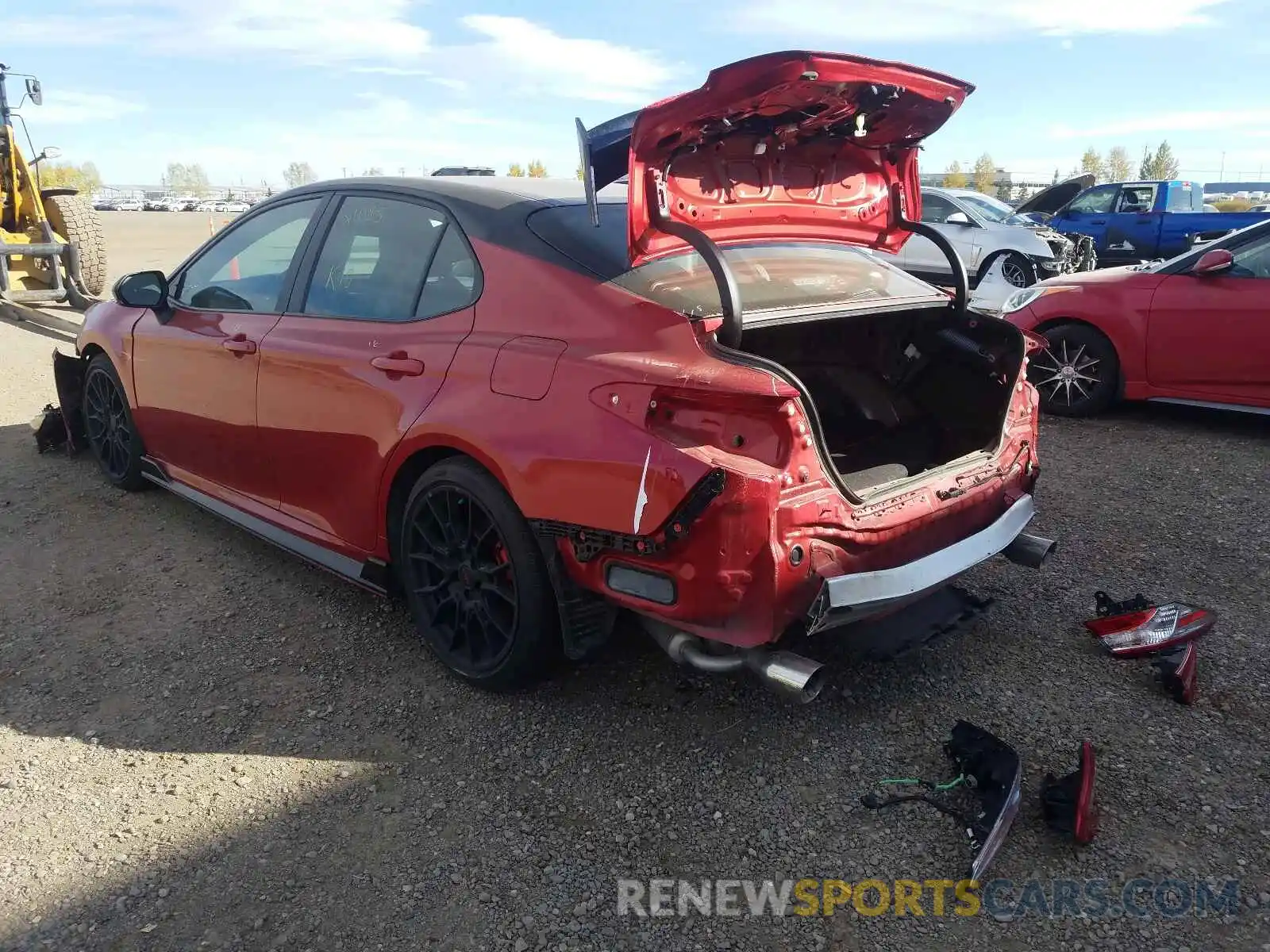 3 Photograph of a damaged car 4T1NZ1AK3LU035917 TOYOTA CAMRY 2020