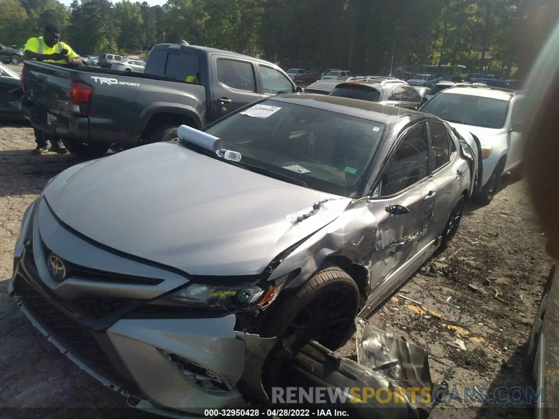 2 Photograph of a damaged car 4T1NZ1AK3LU043614 TOYOTA CAMRY 2020