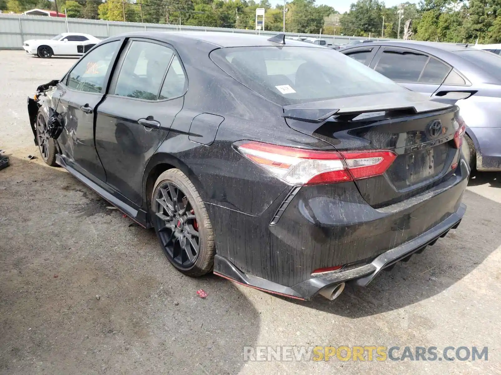 3 Photograph of a damaged car 4T1NZ1AK4LU039555 TOYOTA CAMRY 2020