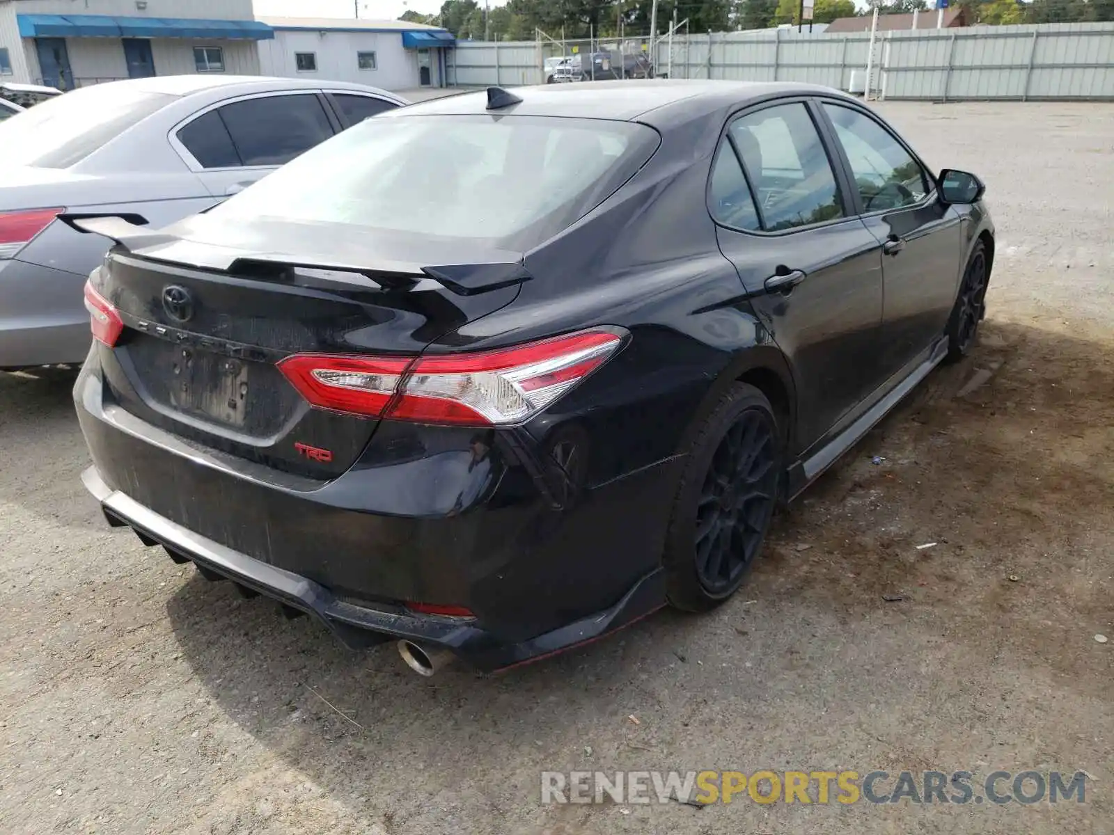 4 Photograph of a damaged car 4T1NZ1AK4LU039555 TOYOTA CAMRY 2020