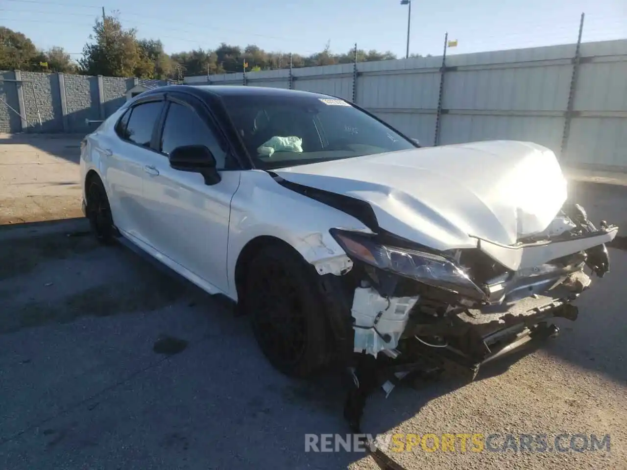 1 Photograph of a damaged car 4T1NZ1AK4LU041905 TOYOTA CAMRY 2020