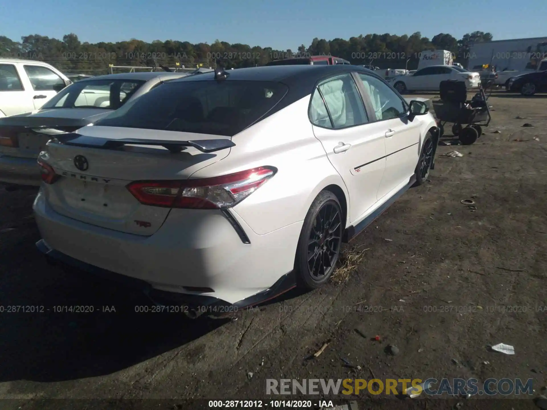 4 Photograph of a damaged car 4T1NZ1AK4LU042116 TOYOTA CAMRY 2020