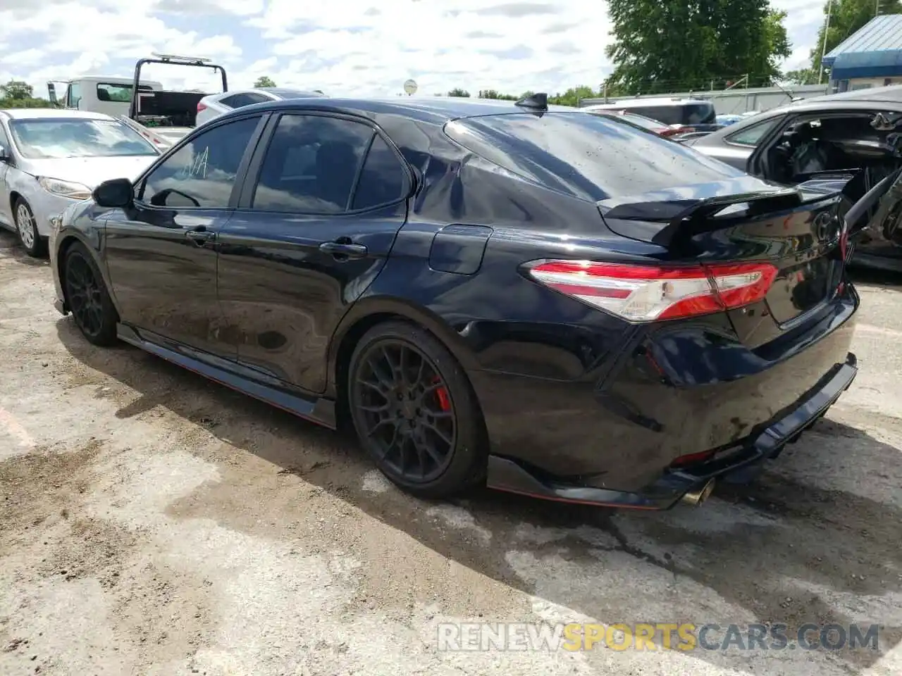 3 Photograph of a damaged car 4T1NZ1AK4LU045050 TOYOTA CAMRY 2020