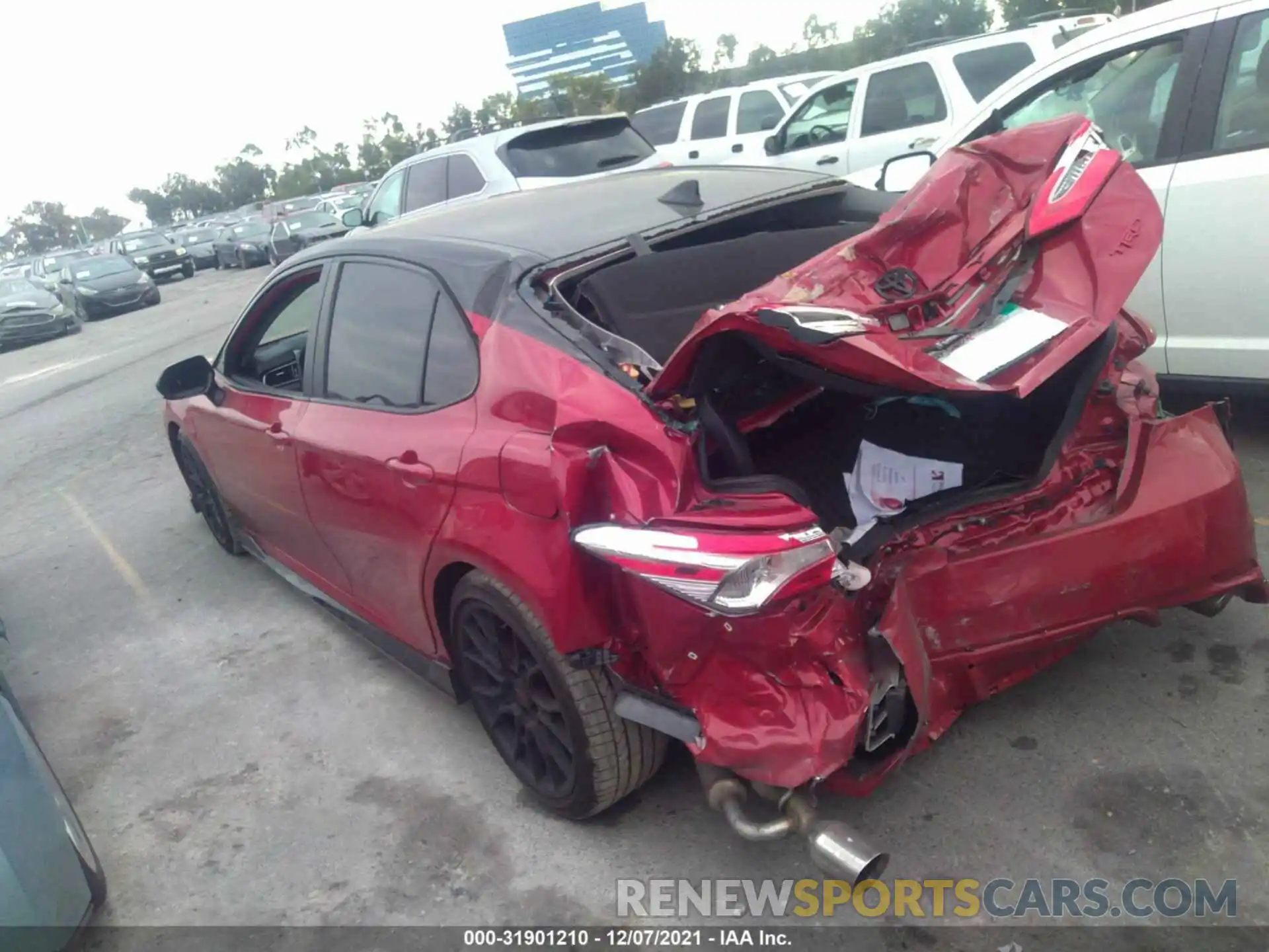 3 Photograph of a damaged car 4T1NZ1AK4LU045730 TOYOTA CAMRY 2020