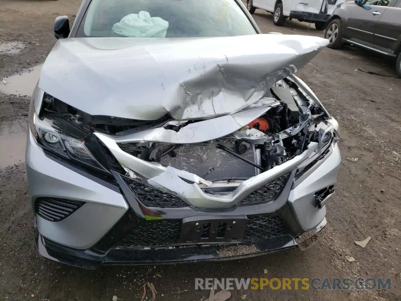 7 Photograph of a damaged car 4T1NZ1AK4LU046103 TOYOTA CAMRY 2020