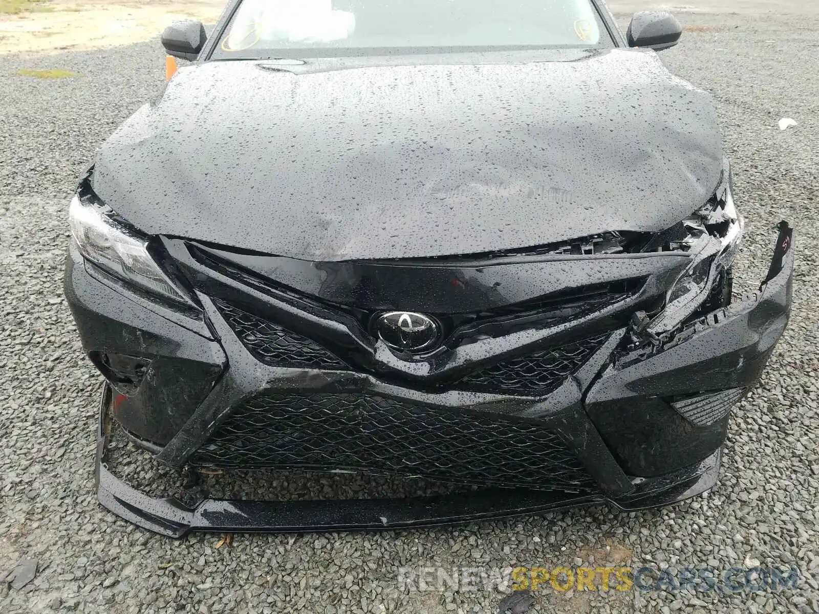 9 Photograph of a damaged car 4T1NZ1AK5LU037913 TOYOTA CAMRY 2020