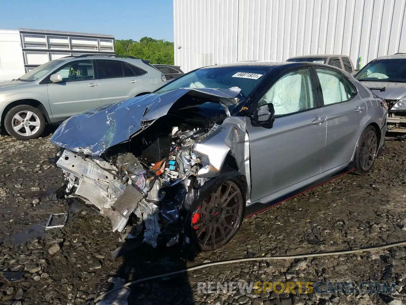 2 Photograph of a damaged car 4T1NZ1AK5LU039029 TOYOTA CAMRY 2020