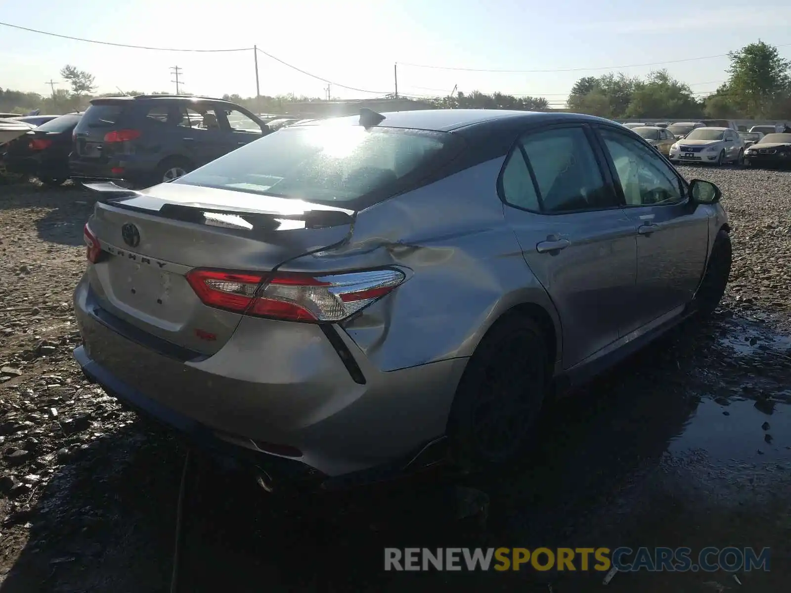 4 Photograph of a damaged car 4T1NZ1AK5LU039029 TOYOTA CAMRY 2020