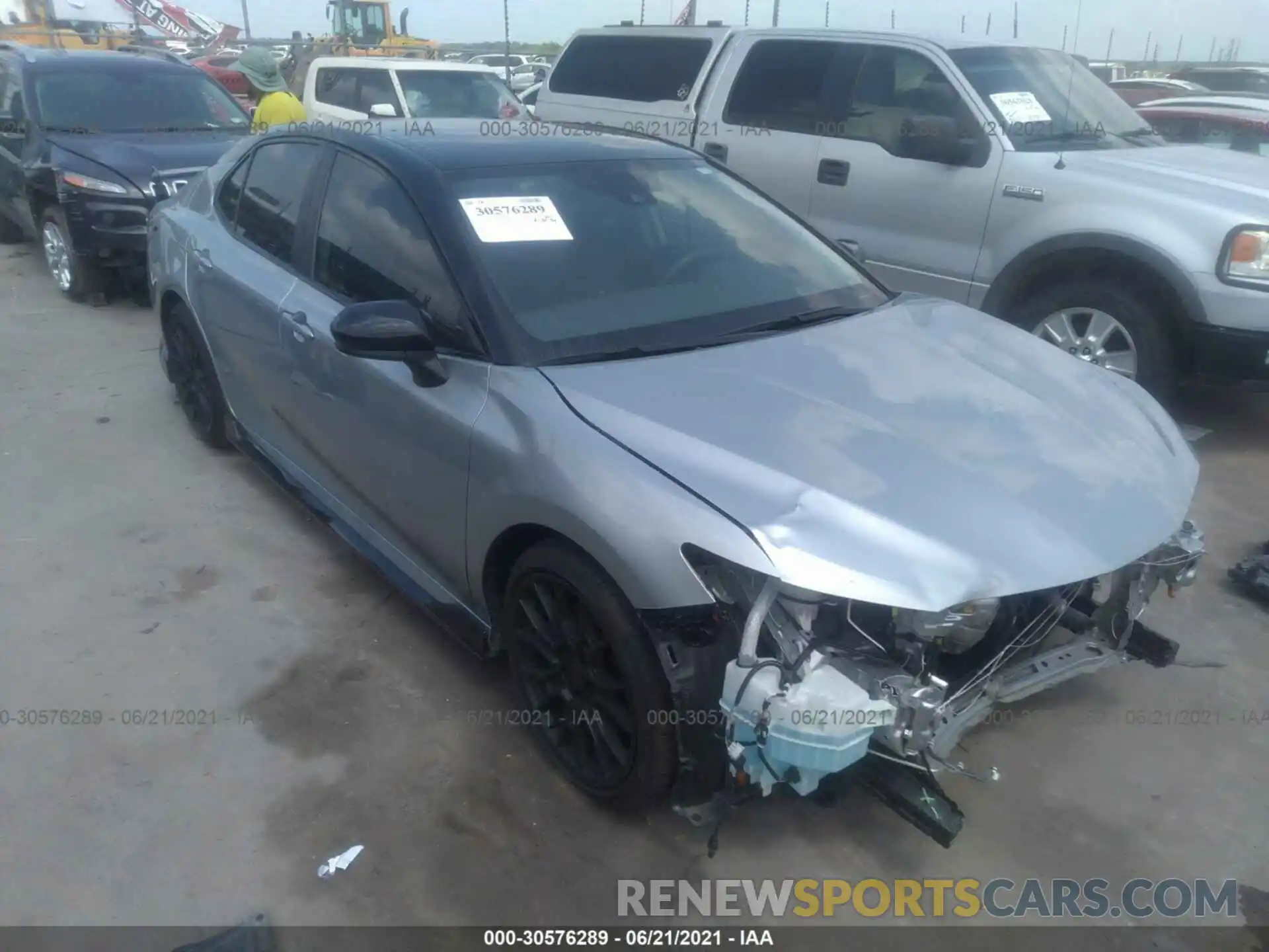 1 Photograph of a damaged car 4T1NZ1AK5LU039970 TOYOTA CAMRY 2020