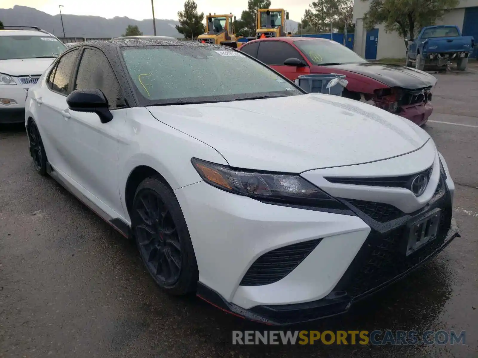 1 Photograph of a damaged car 4T1NZ1AK5LU040472 TOYOTA CAMRY 2020