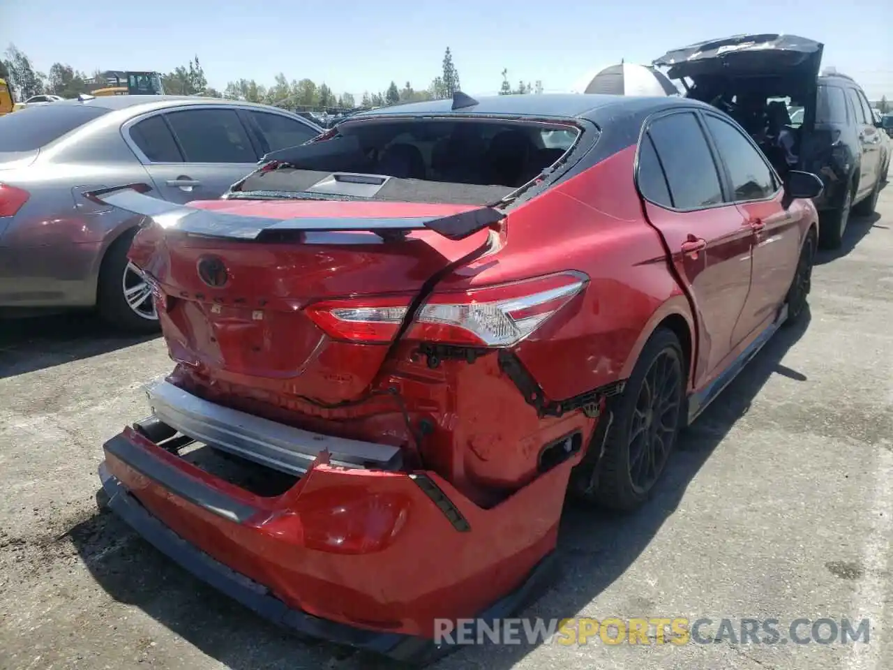 4 Photograph of a damaged car 4T1NZ1AK5LU042917 TOYOTA CAMRY 2020