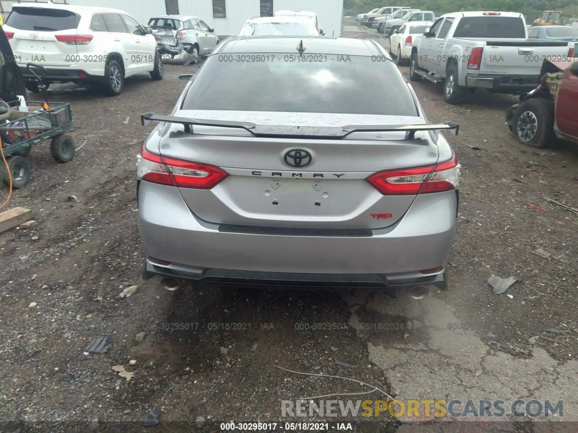 12 Photograph of a damaged car 4T1NZ1AK5LU045042 TOYOTA CAMRY 2020