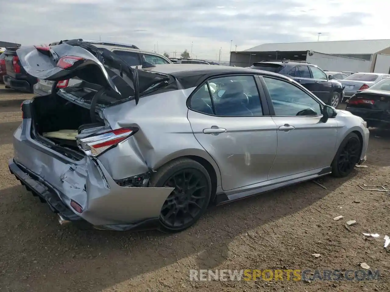 4 Photograph of a damaged car 4T1NZ1AK5LU046739 TOYOTA CAMRY 2020