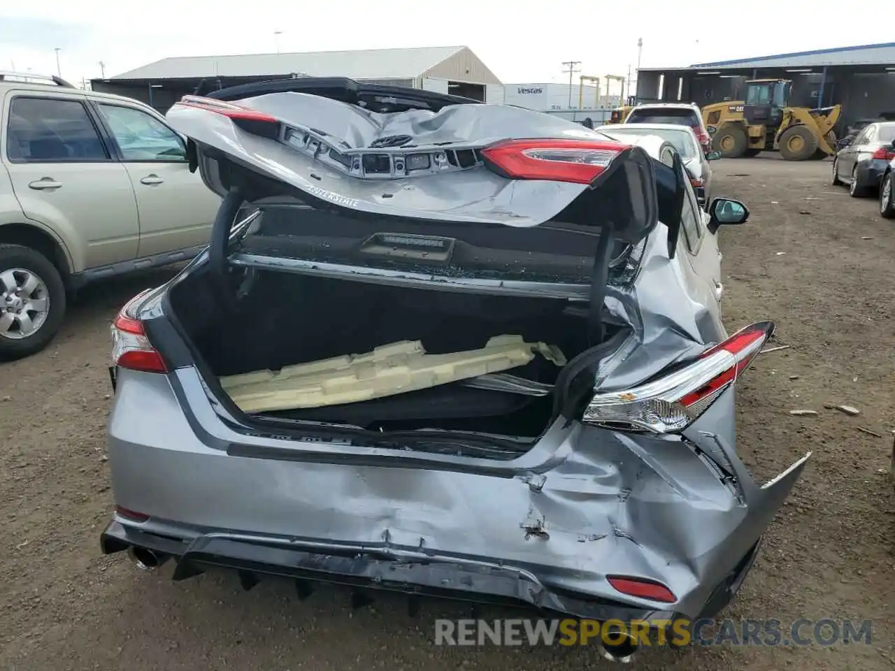 9 Photograph of a damaged car 4T1NZ1AK5LU046739 TOYOTA CAMRY 2020