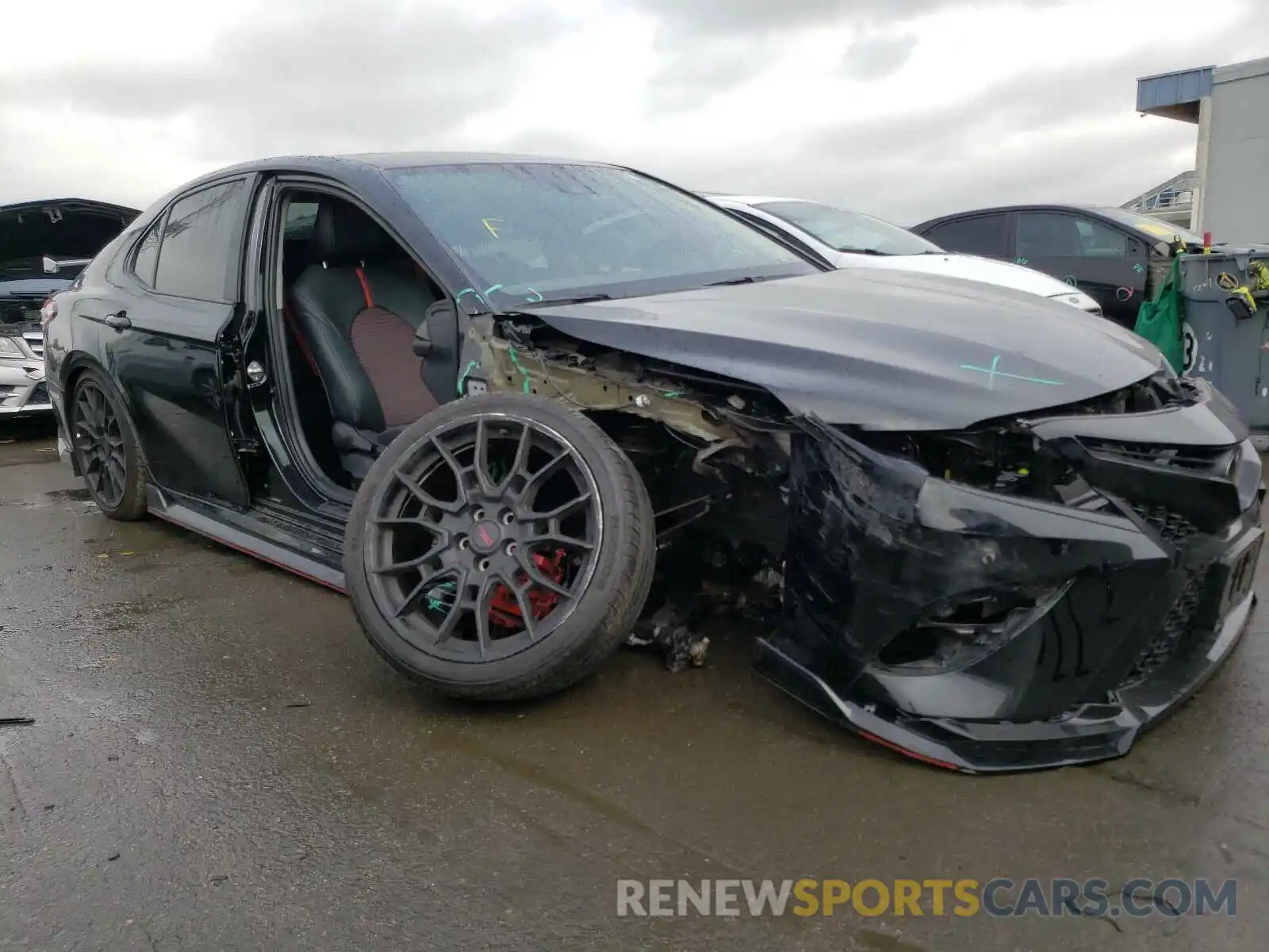 9 Photograph of a damaged car 4T1NZ1AK6LU035619 TOYOTA CAMRY 2020