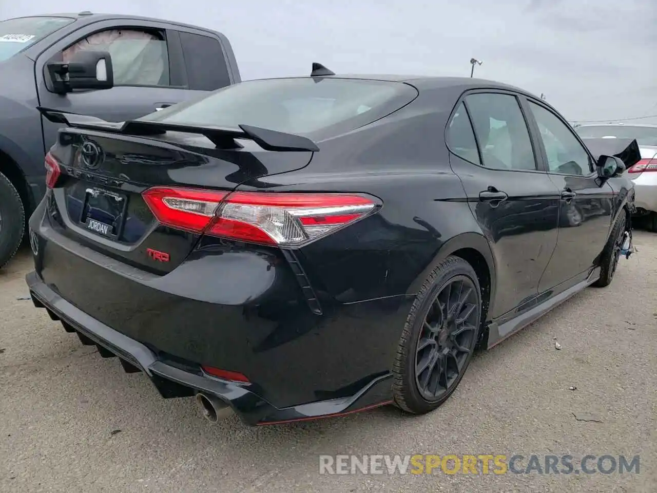 4 Photograph of a damaged car 4T1NZ1AK6LU038522 TOYOTA CAMRY 2020