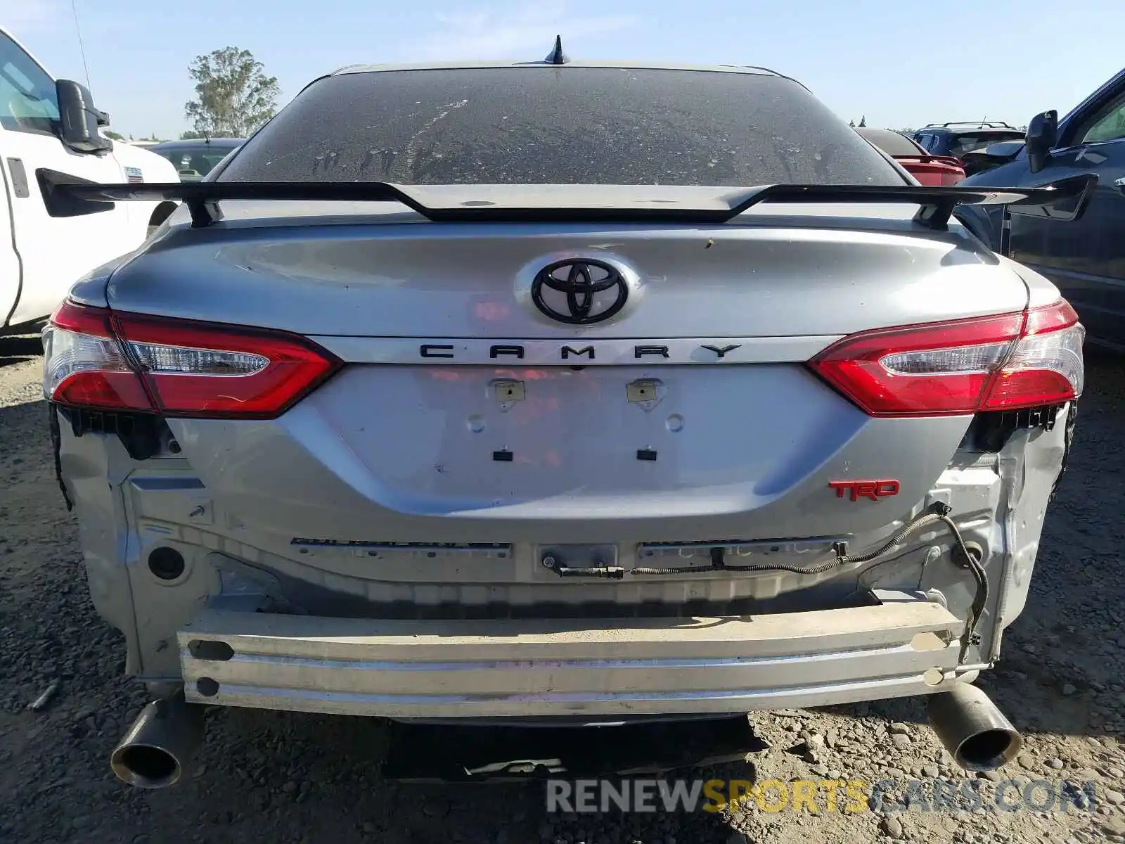 9 Photograph of a damaged car 4T1NZ1AK6LU044286 TOYOTA CAMRY 2020