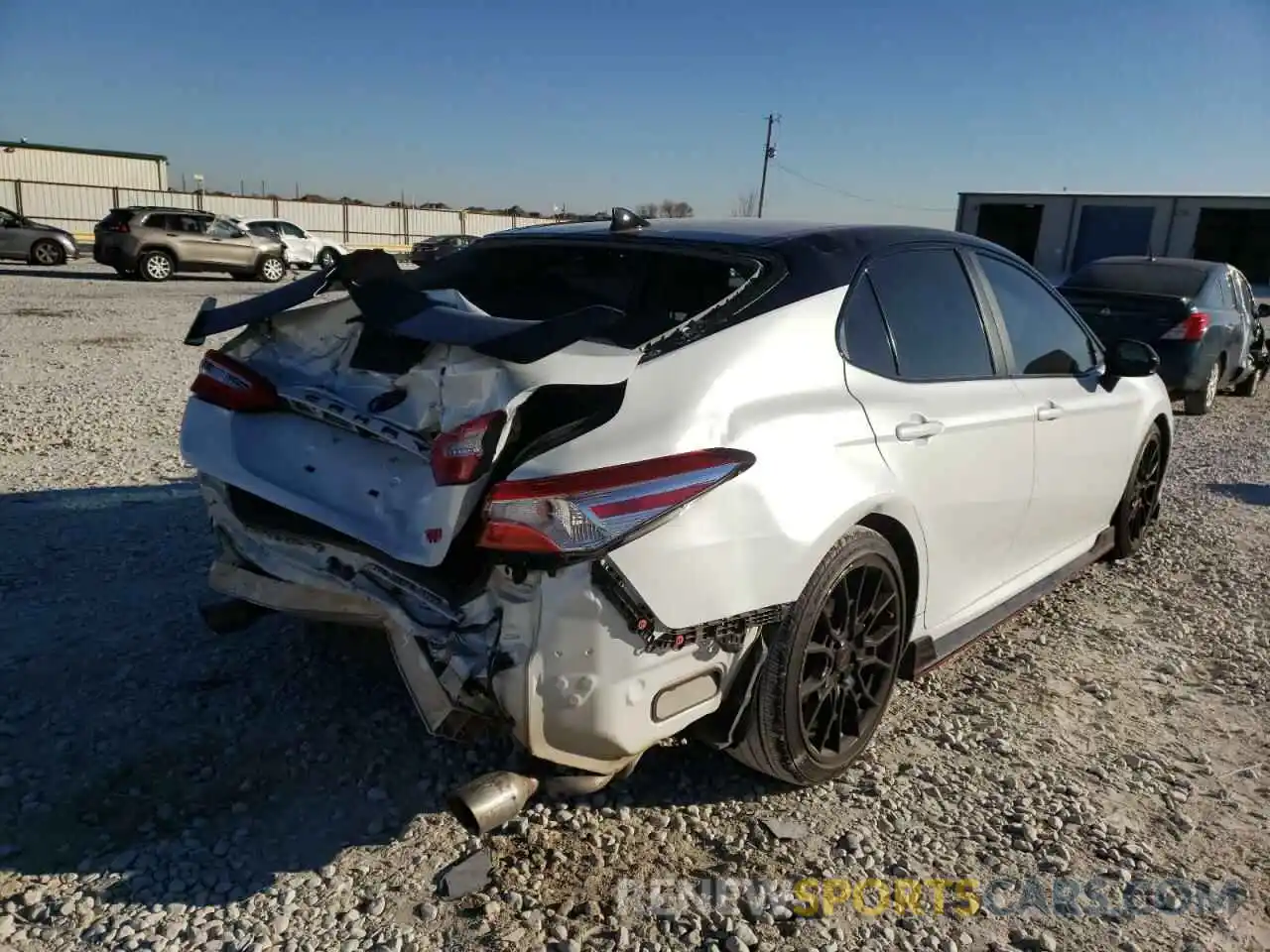 4 Photograph of a damaged car 4T1NZ1AK7LU033653 TOYOTA CAMRY 2020