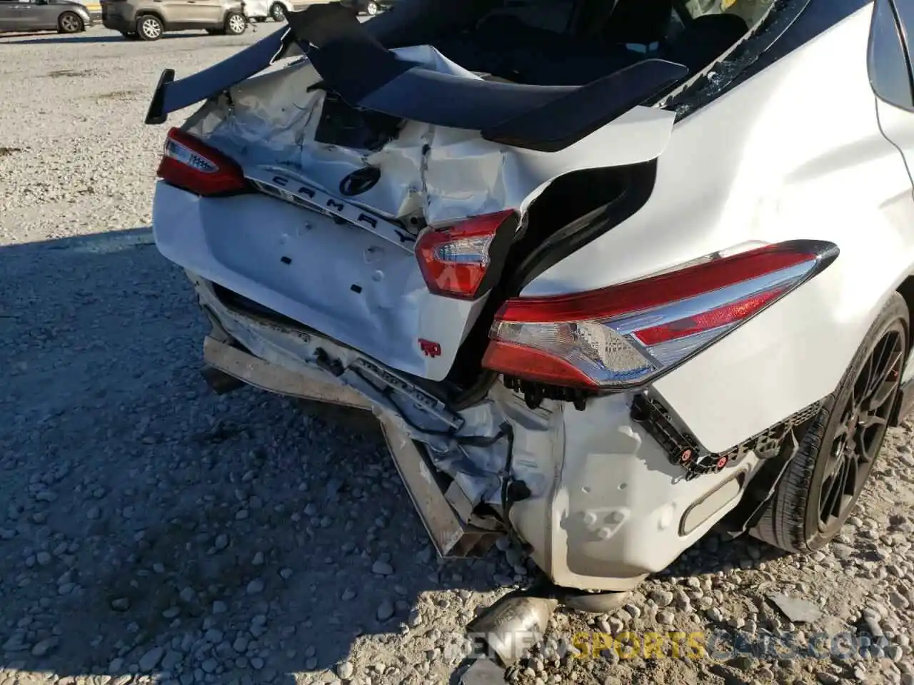 9 Photograph of a damaged car 4T1NZ1AK7LU033653 TOYOTA CAMRY 2020