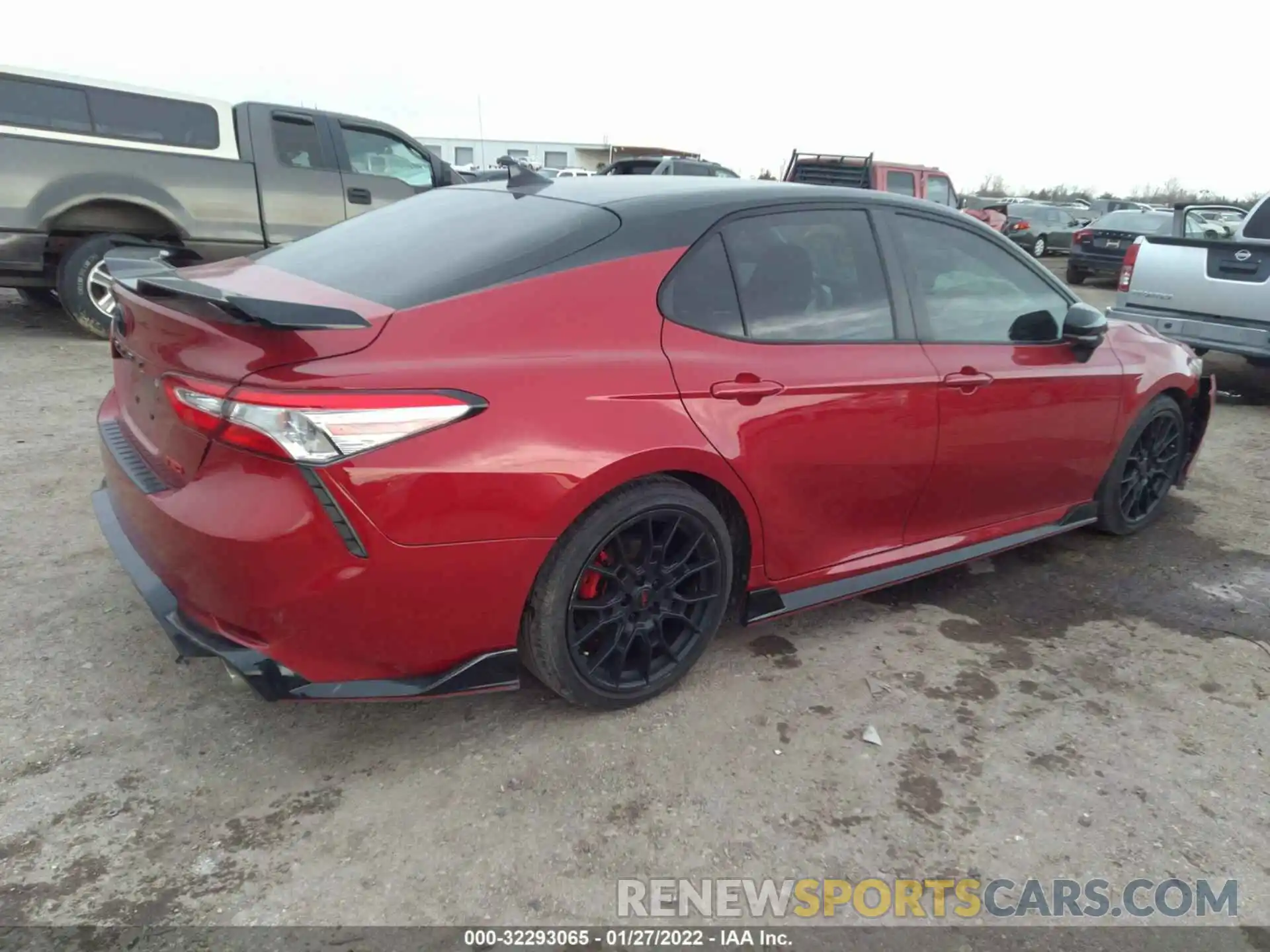 4 Photograph of a damaged car 4T1NZ1AK7LU036763 TOYOTA CAMRY 2020