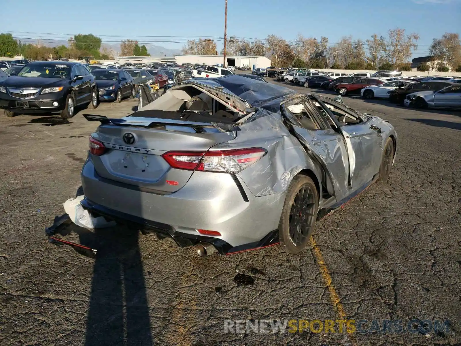 4 Photograph of a damaged car 4T1NZ1AK7LU037895 TOYOTA CAMRY 2020