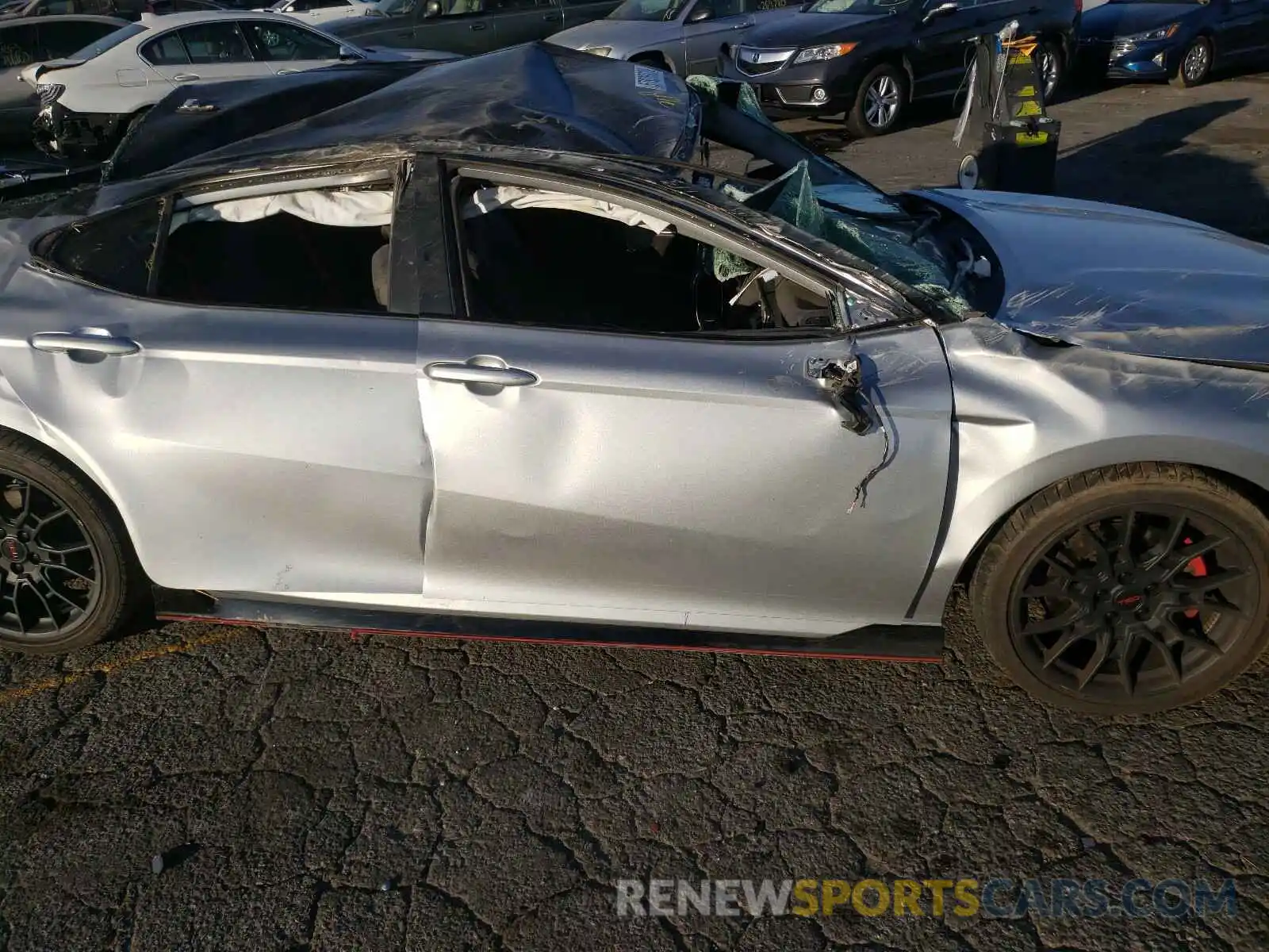 9 Photograph of a damaged car 4T1NZ1AK7LU037895 TOYOTA CAMRY 2020