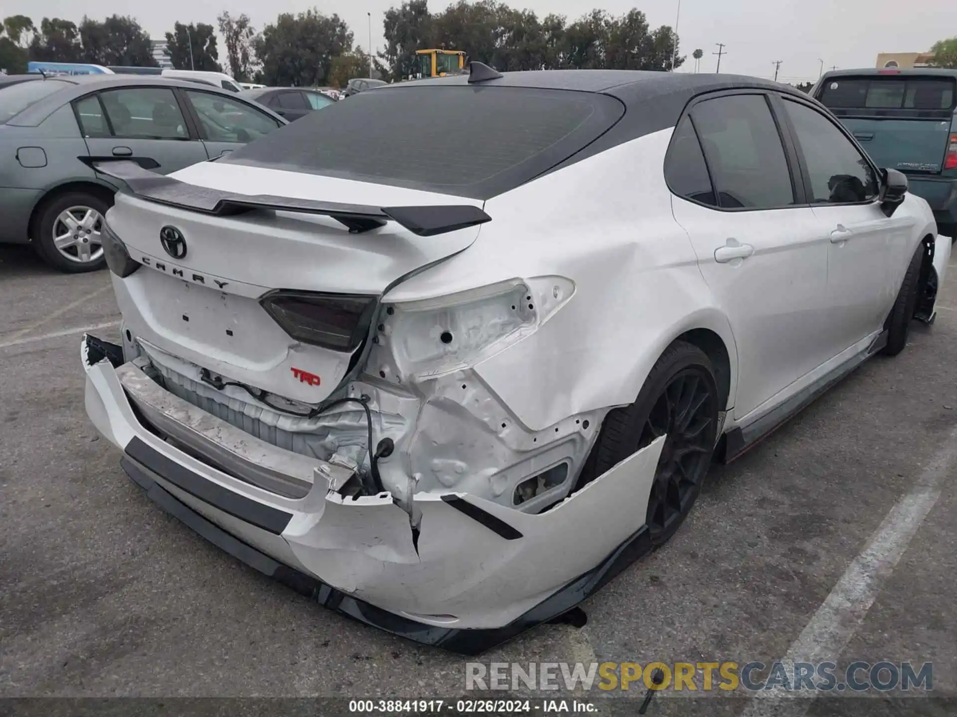 4 Фотография поврежденного автомобиля 4T1NZ1AK7LU039369 TOYOTA CAMRY 2020