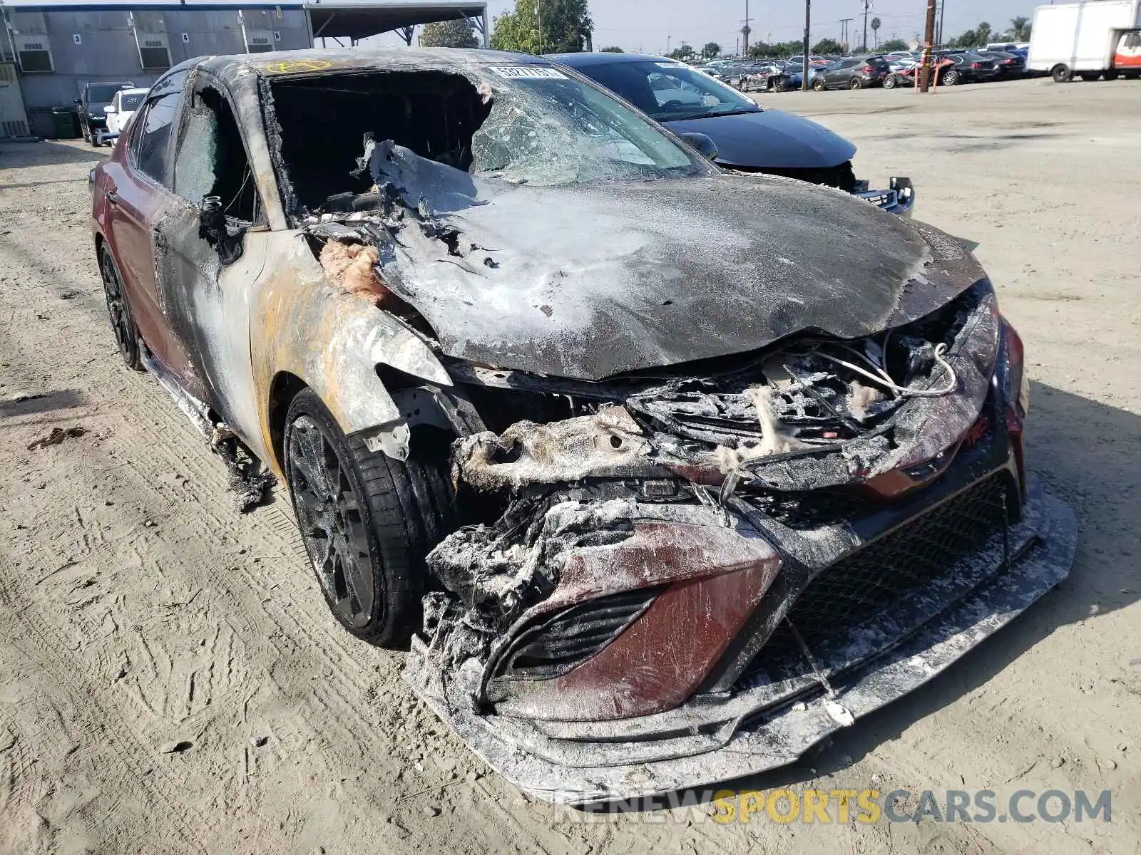 1 Photograph of a damaged car 4T1NZ1AK7LU042160 TOYOTA CAMRY 2020