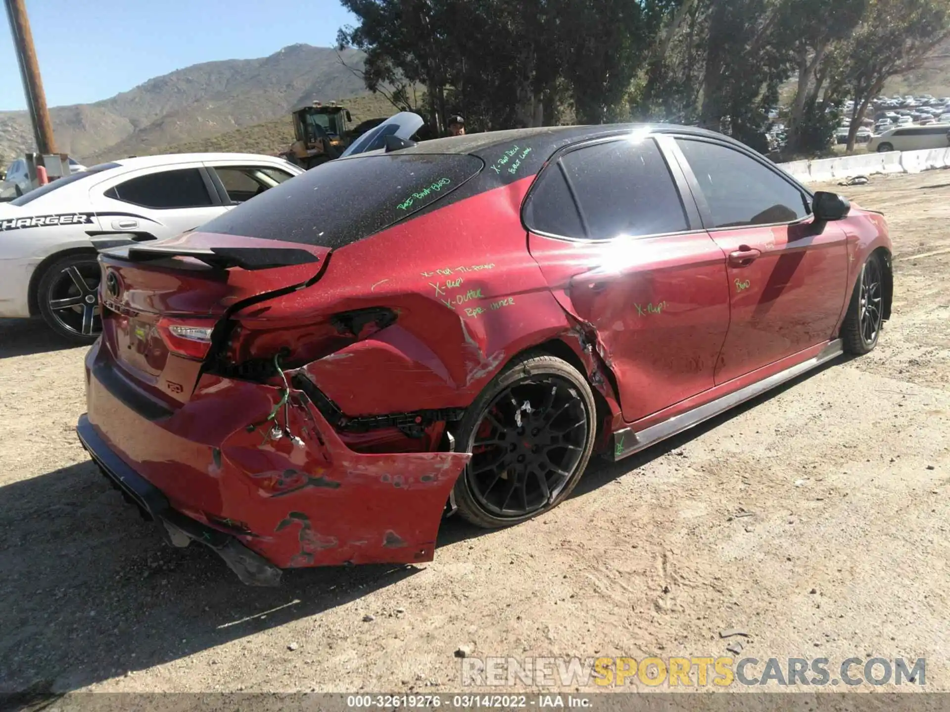 4 Photograph of a damaged car 4T1NZ1AK7LU045057 TOYOTA CAMRY 2020