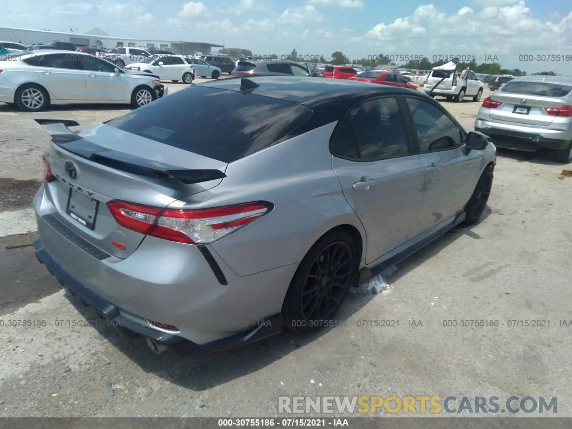 4 Photograph of a damaged car 4T1NZ1AK7LU047097 TOYOTA CAMRY 2020