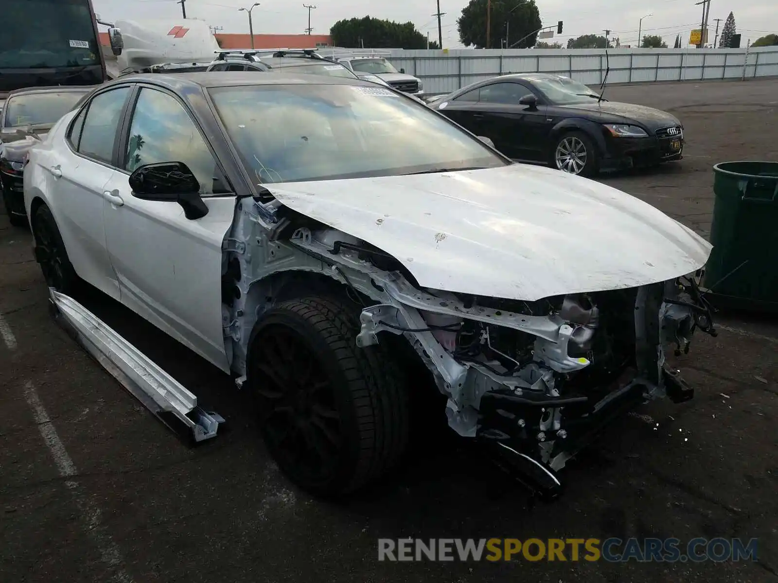 1 Photograph of a damaged car 4T1NZ1AK8LU044483 TOYOTA CAMRY 2020