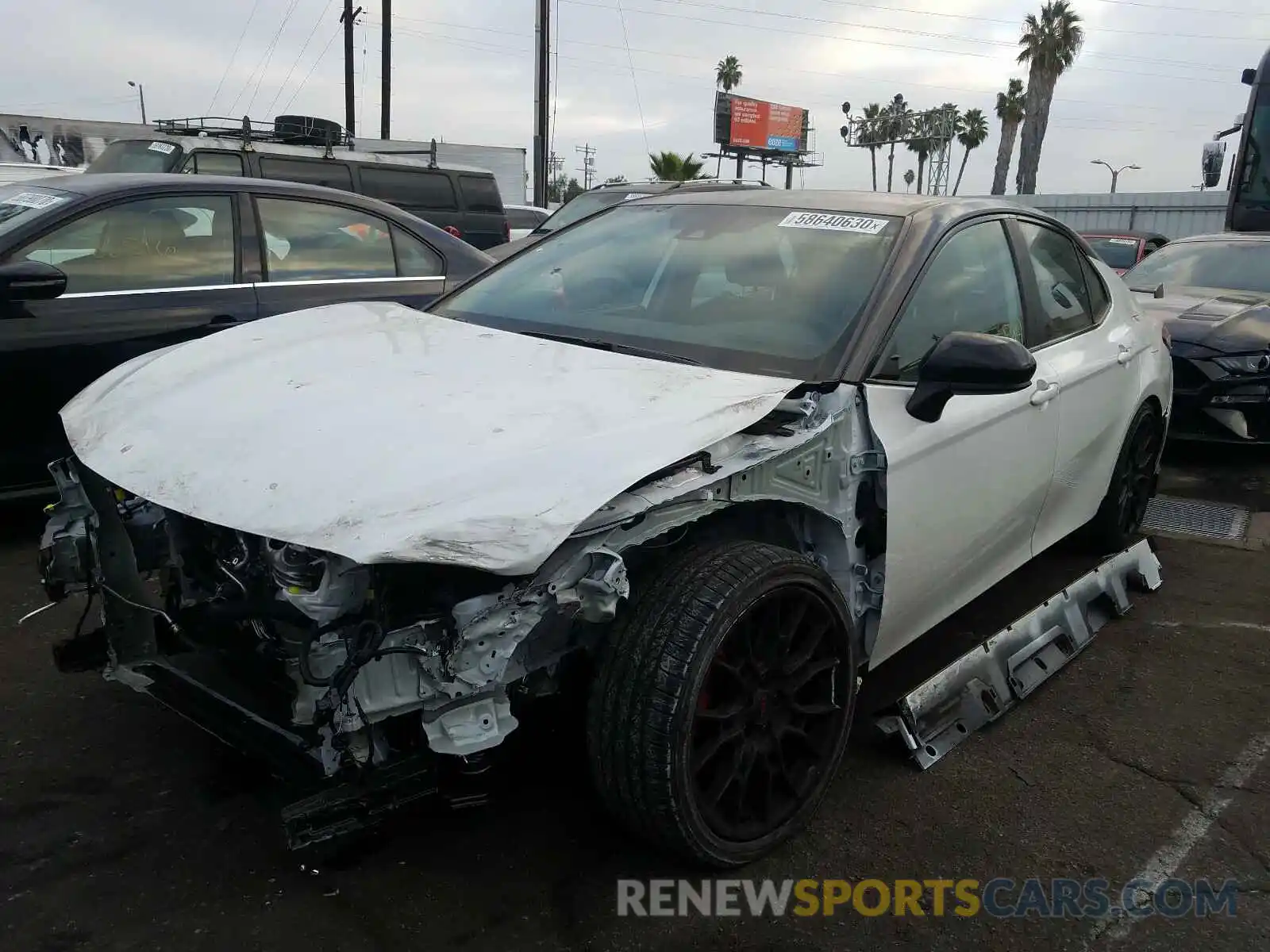 2 Photograph of a damaged car 4T1NZ1AK8LU044483 TOYOTA CAMRY 2020