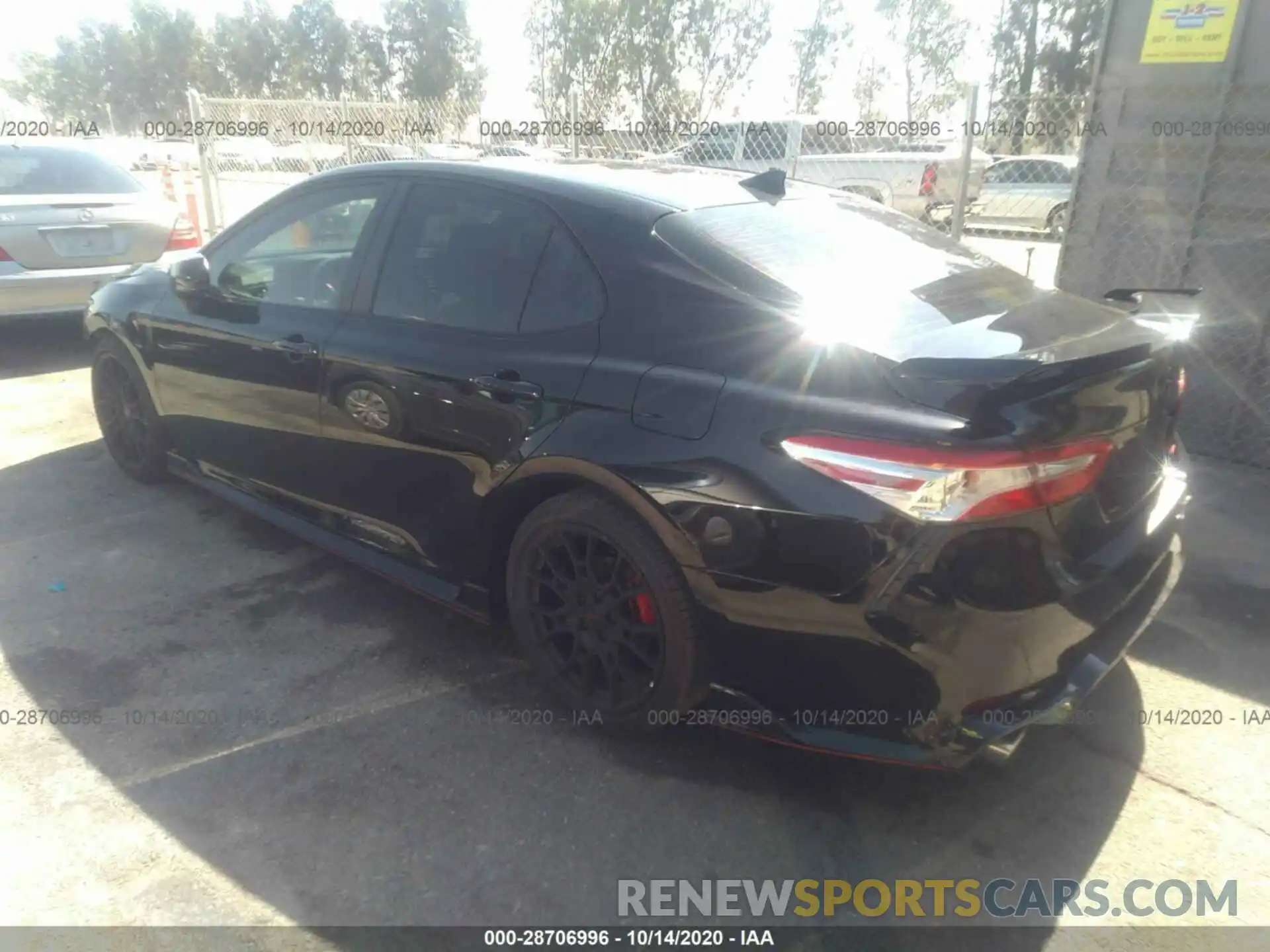 3 Photograph of a damaged car 4T1NZ1AK8LU044564 TOYOTA CAMRY 2020