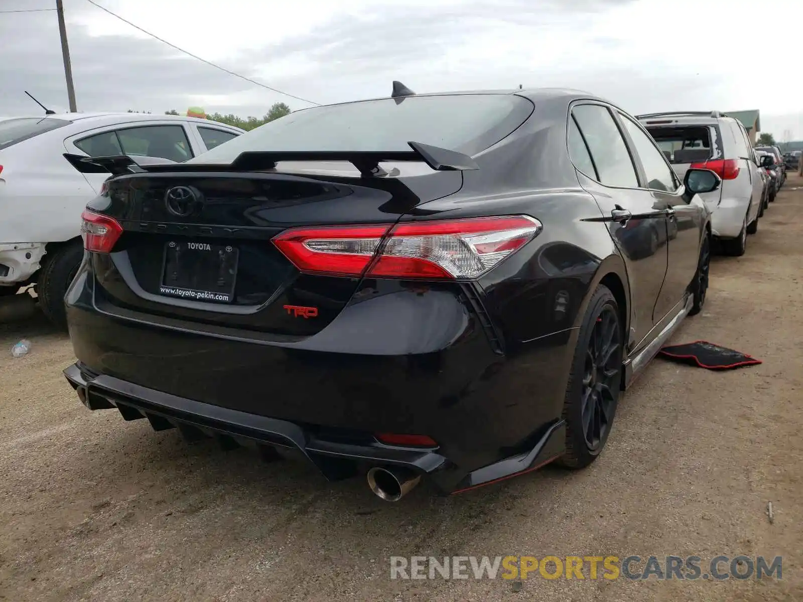 4 Photograph of a damaged car 4T1NZ1AK8LU044676 TOYOTA CAMRY 2020