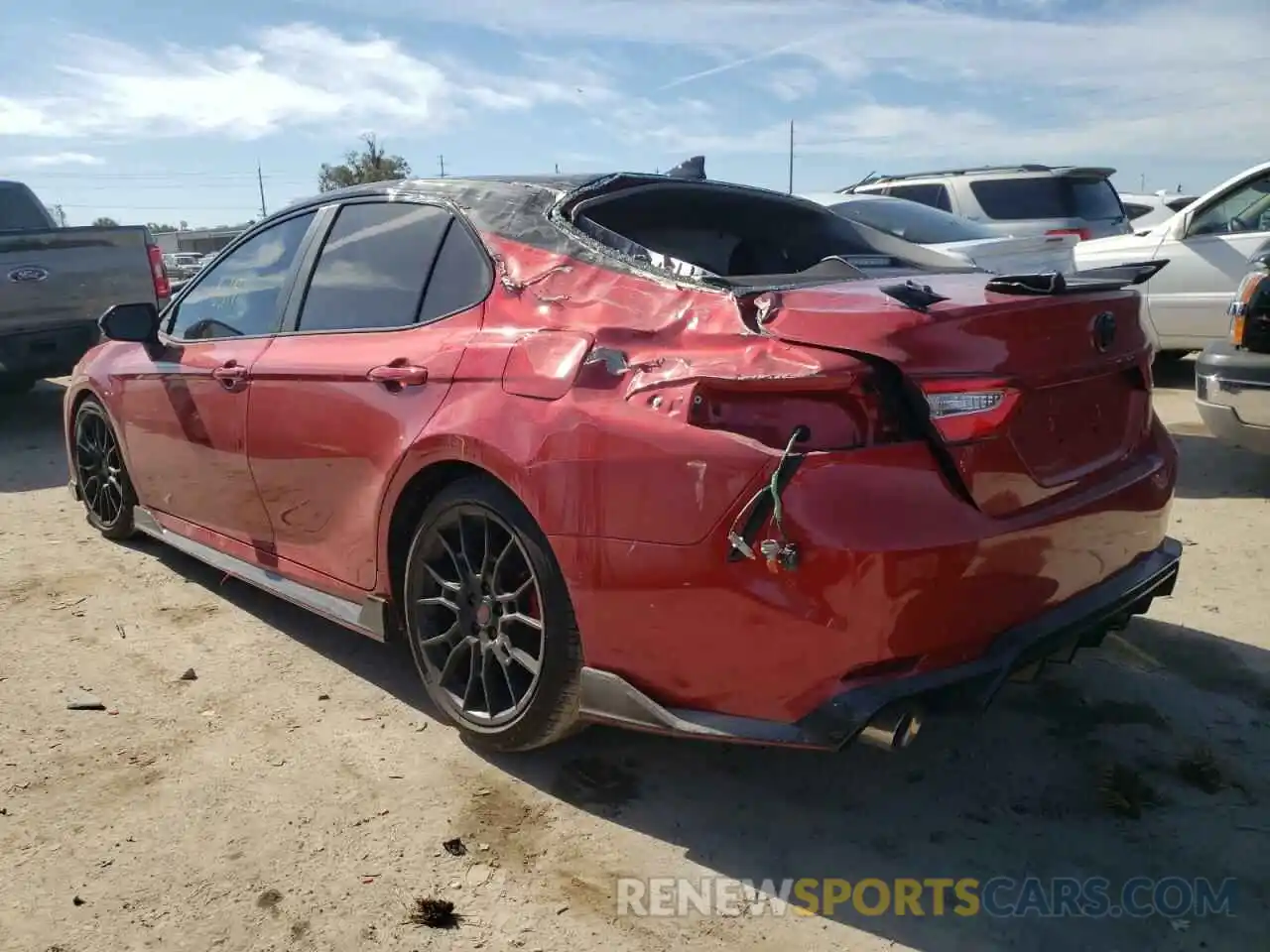 3 Photograph of a damaged car 4T1NZ1AK9LU041253 TOYOTA CAMRY 2020