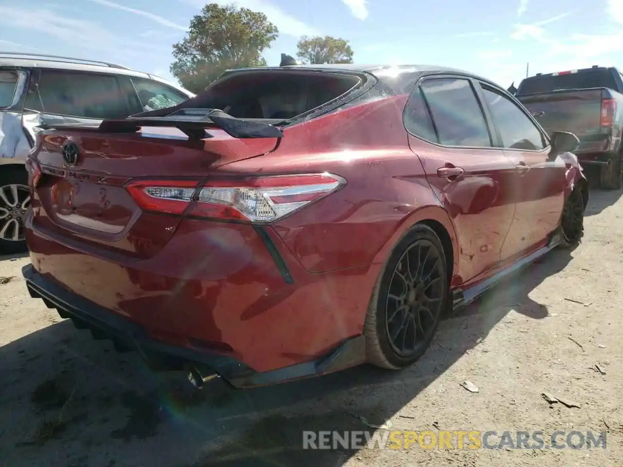 4 Photograph of a damaged car 4T1NZ1AK9LU041253 TOYOTA CAMRY 2020